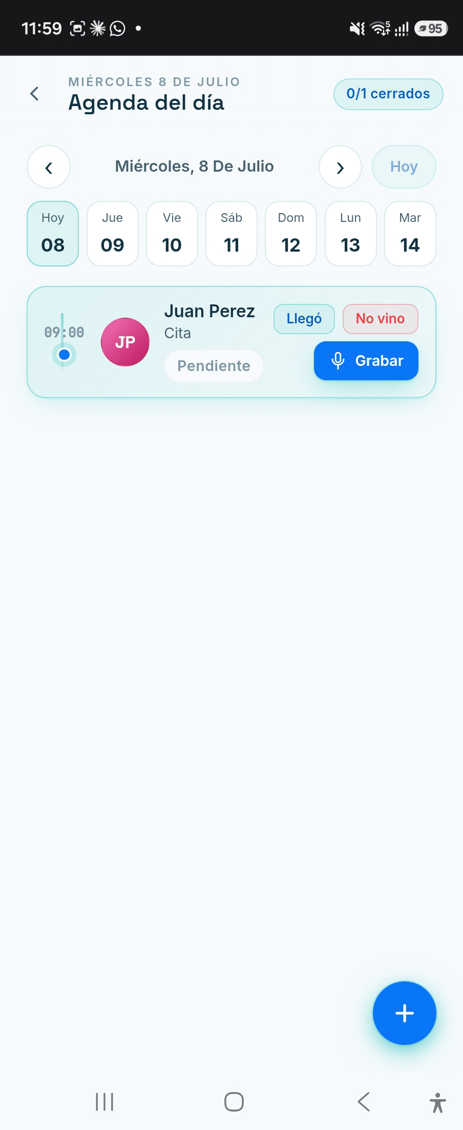 Agenda de DentiMed con una atención de práctica y acceso al dictado.